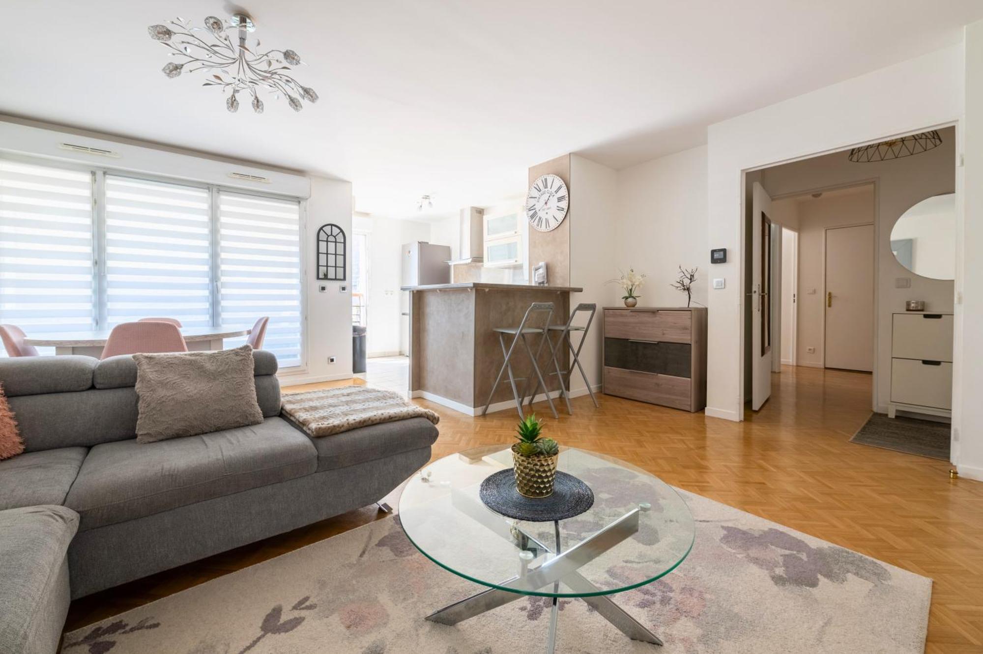 L'instant Versailles - Proche Golf & Centre Apartment *